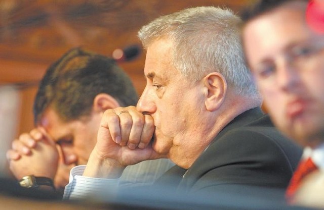 Prezydent Słupska Maciej Kobyliński podczas wczorajszej sesji rady miasta.
