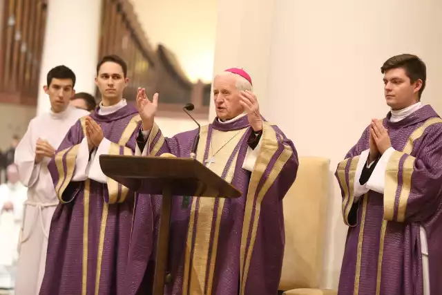 Arcybiskup Damian Zimoń obchodził jubileusz 60-lecia święceń kapłańskich