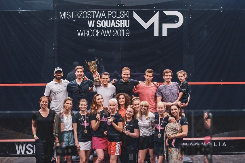 Zespół 11punkt Girl's Crew z Poznania wywalczył drużynowe...