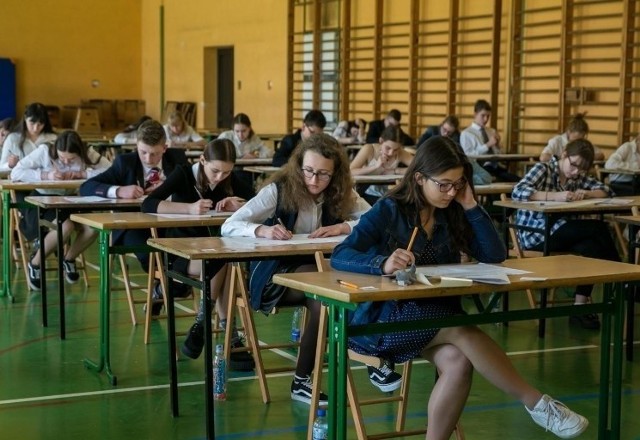 Podpowiadamy, jak sprawdzić wyniki egzaminu ósmoklasisty 2022.