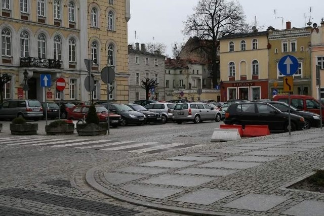 Po co komu taki ranking? Ciąg dalszy innowacyjności we Wschowie Gminy odpowiadają na pytania tak, by dobrze wypaść. Niestety, nie pozwala to na faktyczną ocenę tego, jak to jest z innowacyjnością w Lubuskiem i czy mieszkańcy regionu rzeczywiście nie są zagrożeniem wykluczeniem cyfrowym.