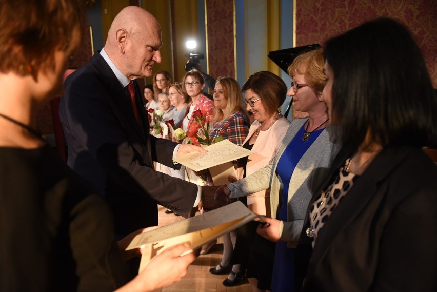 Toruń. Wręczenie nagród z okazji Dnia Nauczyciela. Zobaczcie zdjęcia!