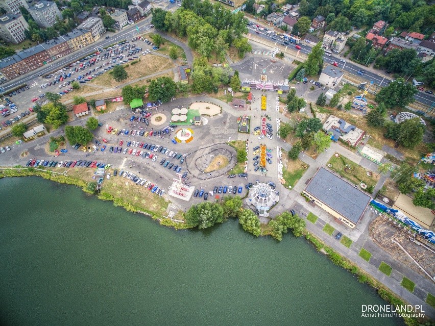 Park Śląski z lotu ptaka: Wesołe miasteczko i Stadion Śląski [ZDJĘCIA Z DRONA]