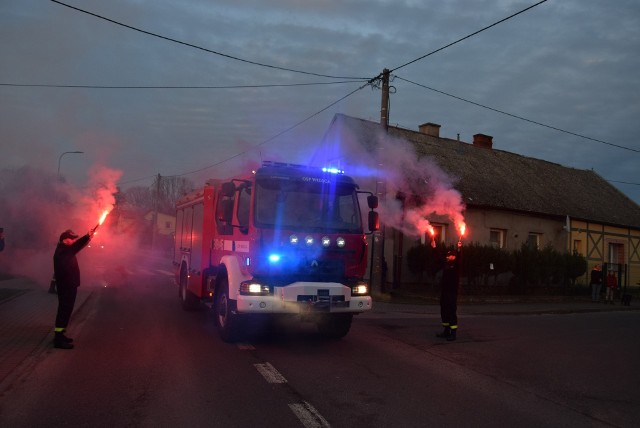 Powitanie nowego wozu ratowniczo-gaśniczego w OSP Wrząca.