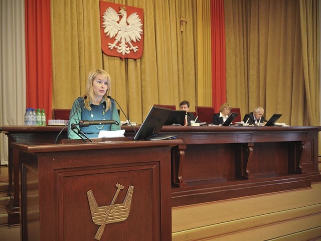Radna Małgorzata Niewiadomska-Cudak zaprasza mamy na spotkanie z okazji ich święta.