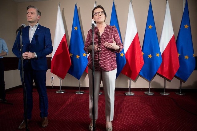 Spotkanie prezydenta Roberta Biedronia i premier Ewy Kopacz w Słupsku.