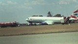 Johannesburg, RPA. Podwozie samolotu urwało się przy lądowaniu (wideo)