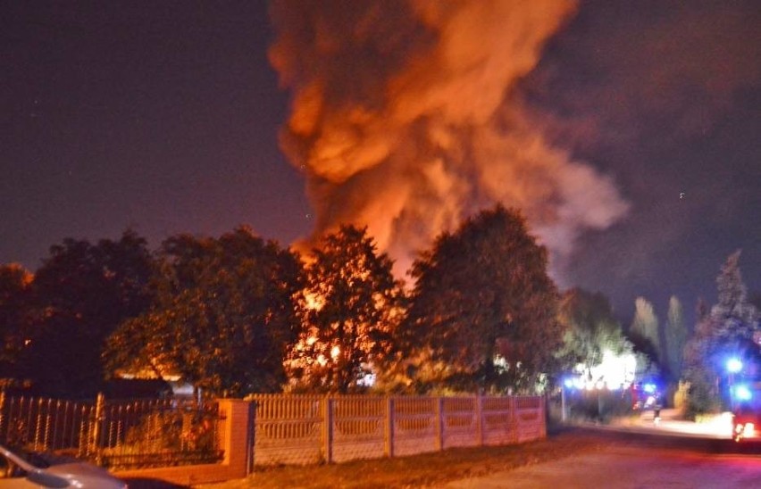 Pożar fabryki mebli w Kościanie