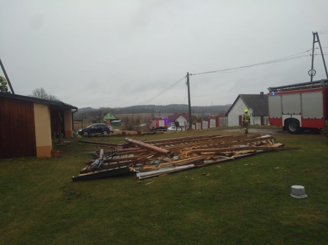 Wiatr uszkodził wiele dachów w kilku gminach na południu powiatu tarnowskiego