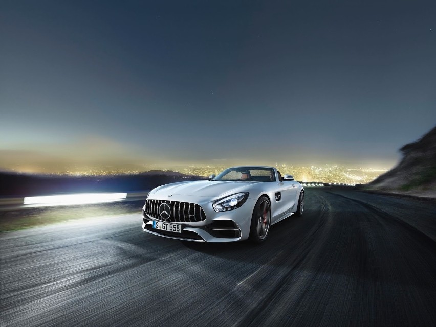 Mercedes-AMG na zbliżającym się salonie samochodowym w...