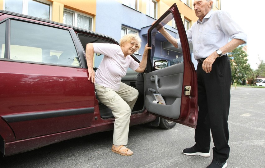 79-letnia pani Eugenia leczy się w kilku szpitalach we...