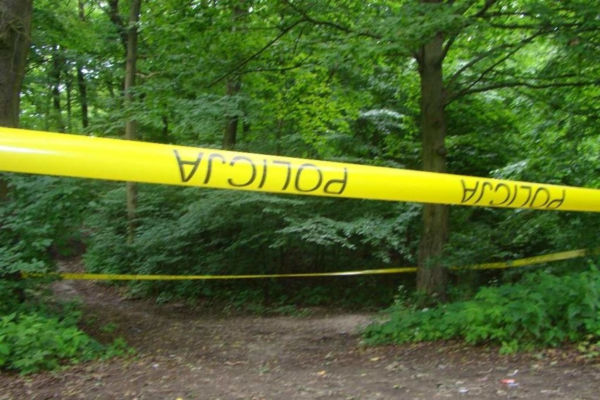 Ciało policjanta znalezione w lesie pod Proszowicami [WIDEO]