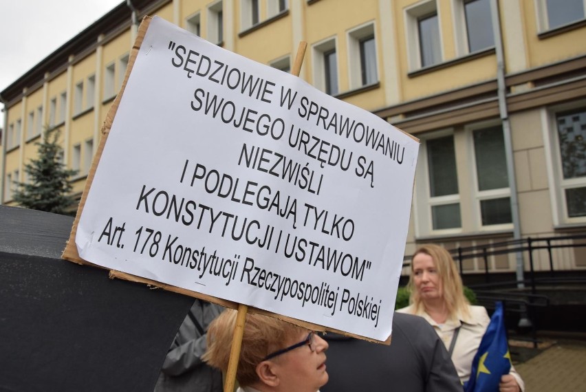 We wtorek wieczorem znów zapłonie światło dla wolnych sądów