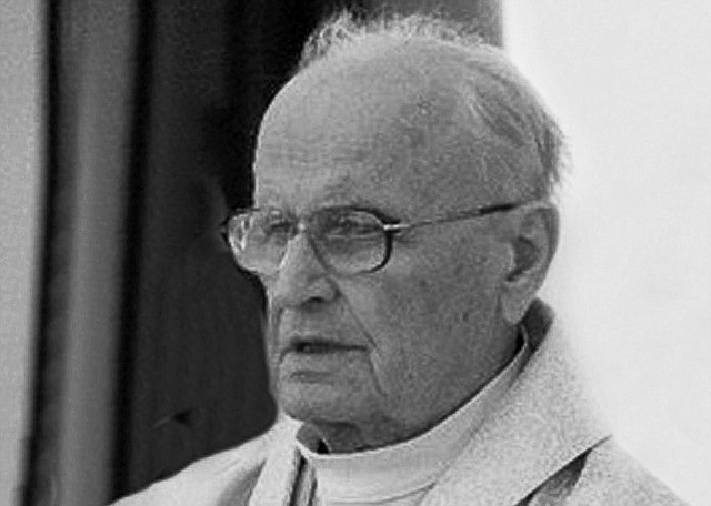 Ks. Stanisław Pelc.