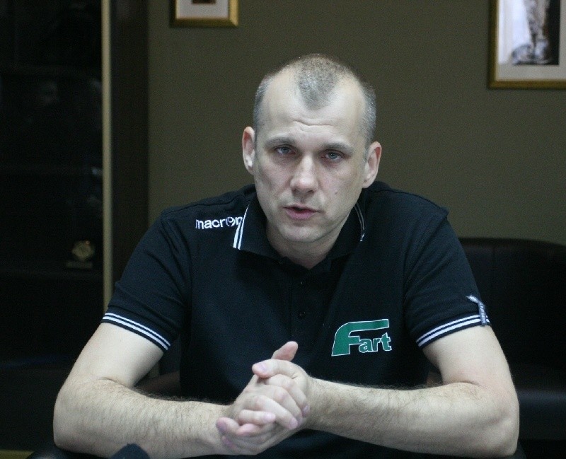 Trener Farta Dariusz Daszkiewicz