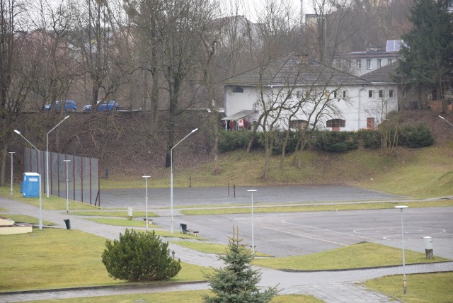 Skatepark powstanie na placu rekreacyjnym „kaczy dołek” (od ul. Dworcowej) w miejscu dawnego kortu tenisowego.