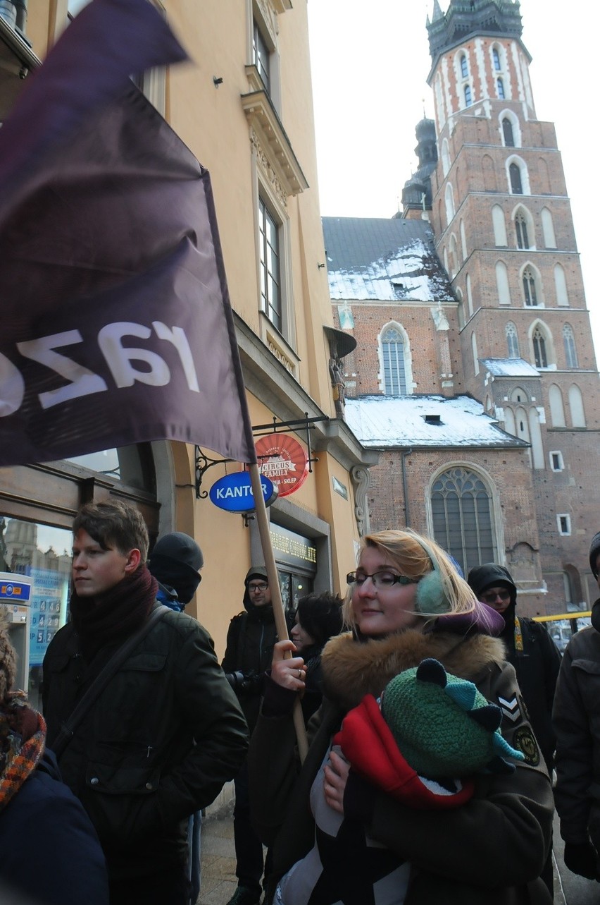 Protest byłych pracowników Almy oraz partii Razem [WIDEO, ZDJĘCIA]