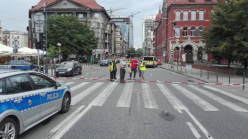 Policja bada okoliczności tragicznego wypadku na ul....