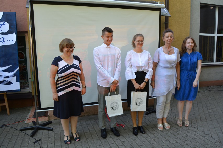 Ostrołęka. Zakończenie roku szkolnego w I LO. 24.06.2022