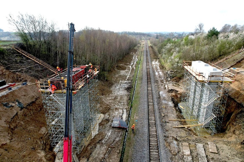 Budowa wiaduktu w Uniejowie Rędzinach