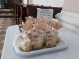 Baranki wielkanocne z białej czekolady można kupić w  parafiach Diecezji Sandomierskiej