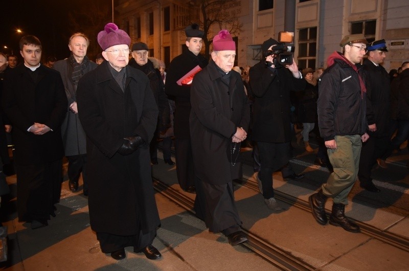 Łódzka Droga Krzyżowa przeszła ul. Piotrkowską [zdjęcia]