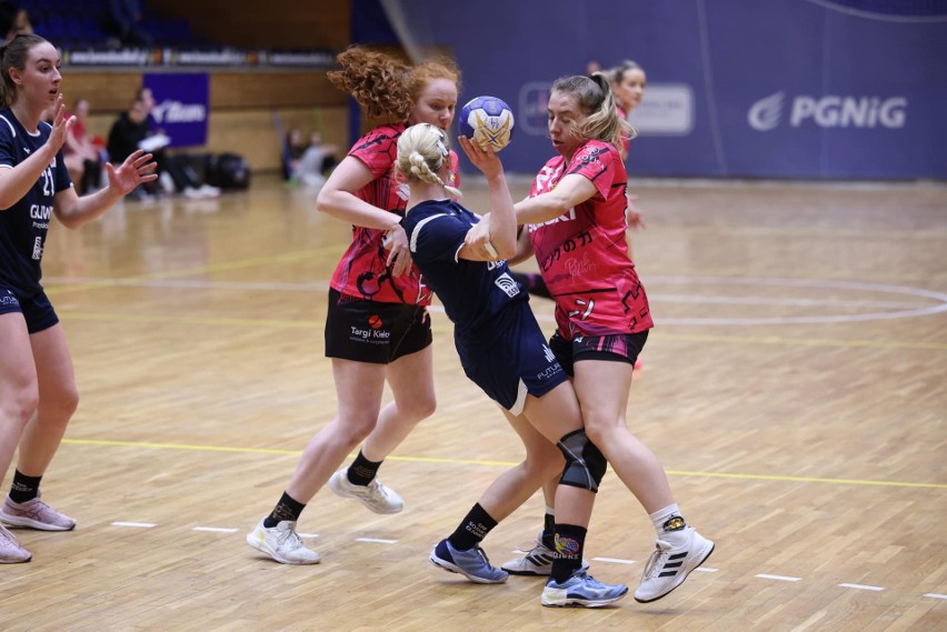 Suzuki Korona Handball Kielce pokonała SPR Sośnica Gliwice w meczu Ligi Centralnej Kobiet