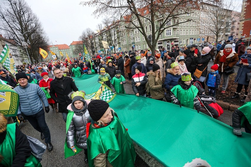 Orszak Trzech Króli przeszedł ulicami Szczecina [WIDEO, ZDJĘCIA]