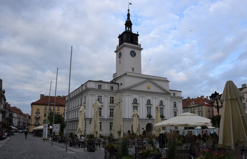 Z rząpiem po środku Rynek w Kaliszu został wytyczony w XIII...