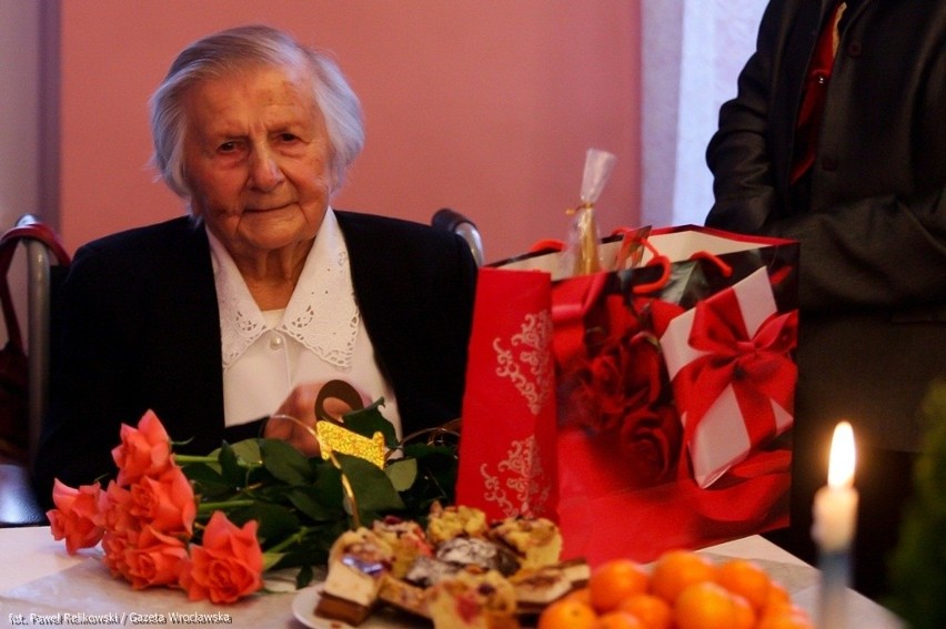 Najstarsza mieszkanka Wrocławia skończyła 106 lat (ZDJĘCIA)
