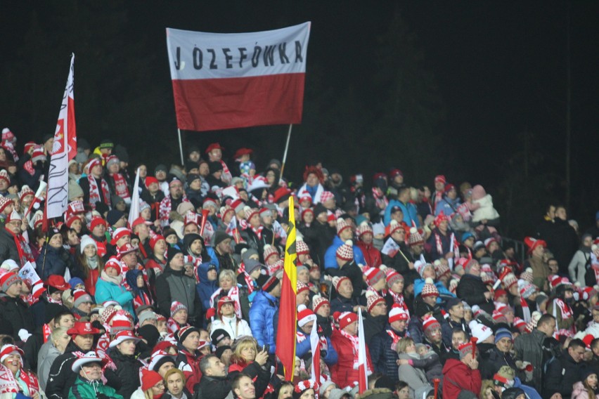 Na drużynowym konkursie skoków narciarskich Pucharu Świata w...