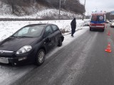 Jamnica wypadek. Zderzenie fiata z fordem. Na miejscu pogotowie ratunkowe [ZDJĘCIA]