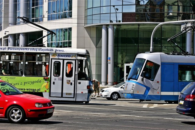 Tramwaje przez przystanek pl. Bema według zapowiedzi nie będą jeździły w listopadzie