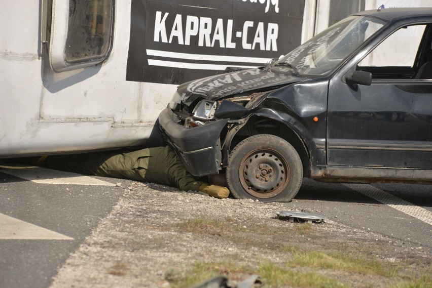 Wypadek autokaru na autostradzie A1. Duże ćwiczenia służb ratunkowych województwa kujawsko-pomorskiego [zdjęcia]