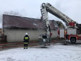 Pożar domu w Czernicach Borowych. 24.12.2021. Zdjęcia