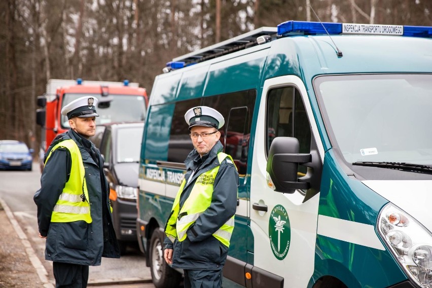 Dostarczone pojazdy będą mogły kontrolować przejeżdżające,...