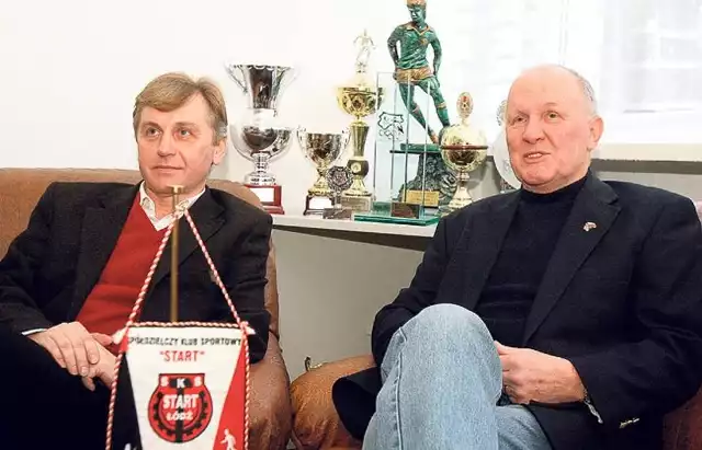Dyrektor Startu Wojciech Zieliński i były piłkarz Startu i znany trener ŁKS Krzysztof Buliński