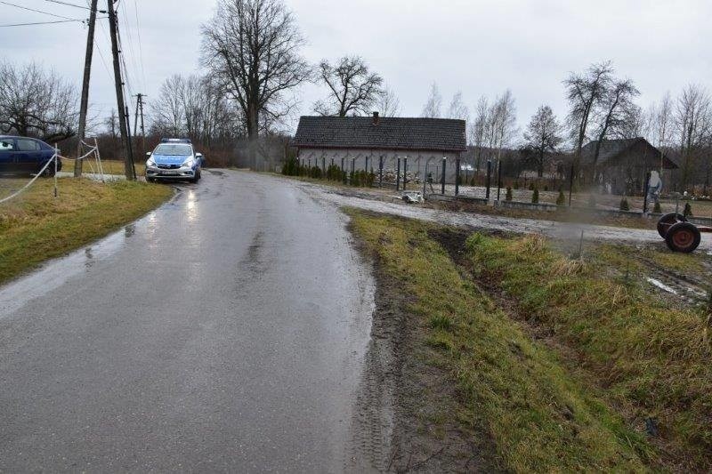 Pijany kierowca uderzył w ogrodzenie i uciekł. Ścigał go właściciel posesji [ZDJĘCIA]