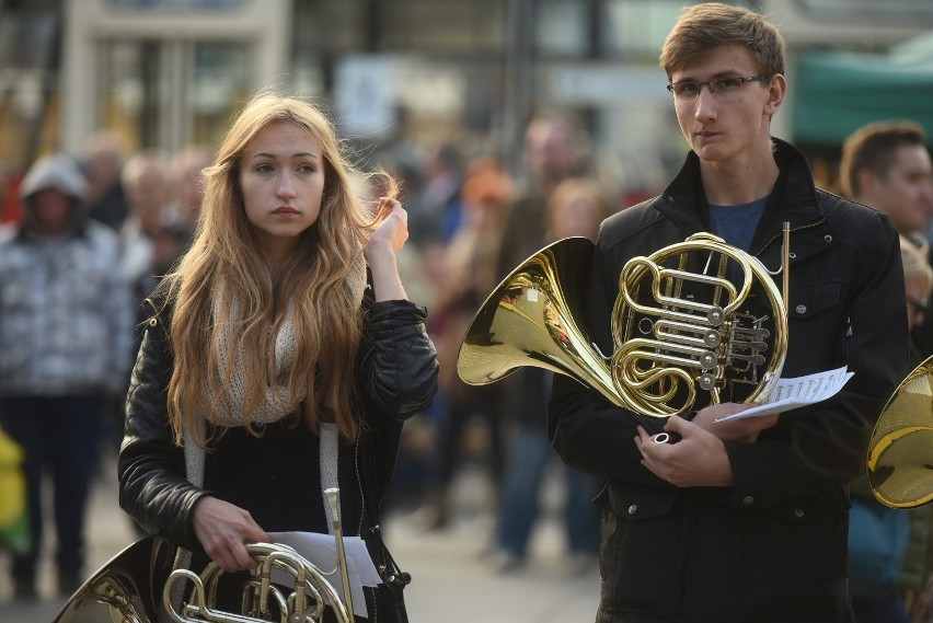 150 muzyków górniczych orkiestr dętych na 150-lecie Katowic [ZDJĘCIA]