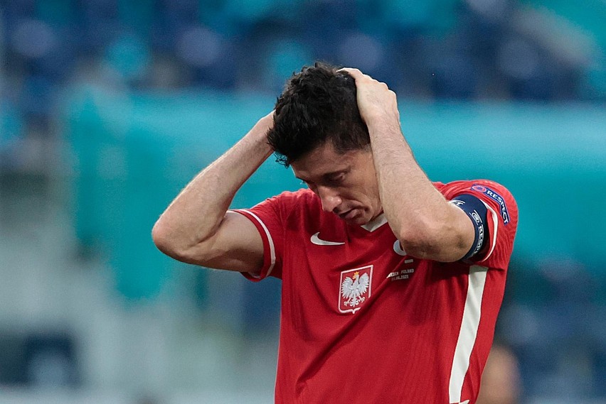 Robert Lewandowski zdradził, kto chciał mu połamać nogi. "Był skupiony na tym, żeby zrobić mi krzywdę"