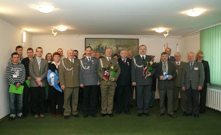 Uczestnicy uroczystości w WKU