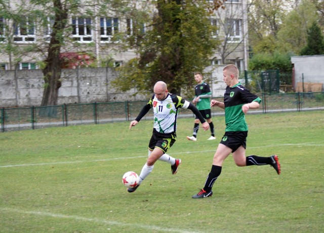 Zagłębie Piechcin  -  Piast Kołodziejewo  1 : 2 (1:0)bramki: Jakub Juszczyk (38)  -  Sebastian Basiński (54 rz. k), Piotr Bachanek (57).(mw)  Mecz 5. ligi Łokietek Brześć Kujawski - Piast Złotniki Kujawskie