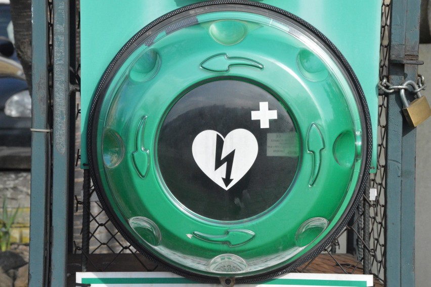 Defibrylator AED na myślenickim Rynku