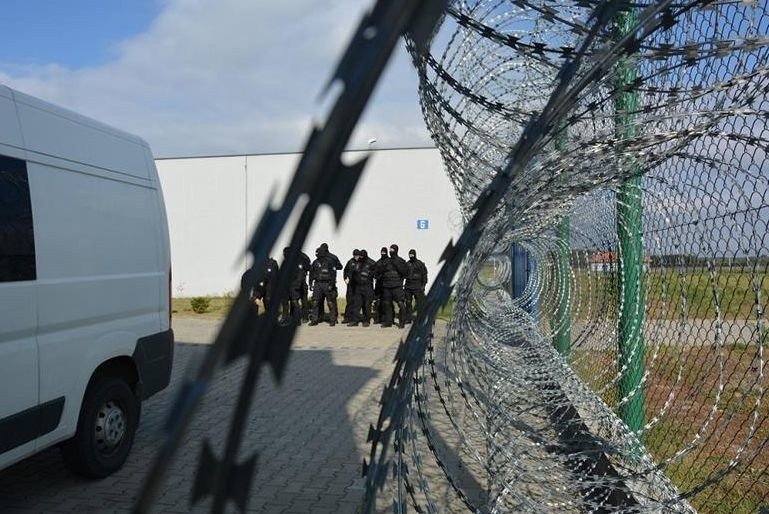 Pożar i ewakuacja w Zakładzie Karnym w Przytułach Starych [ZDJĘCIA]