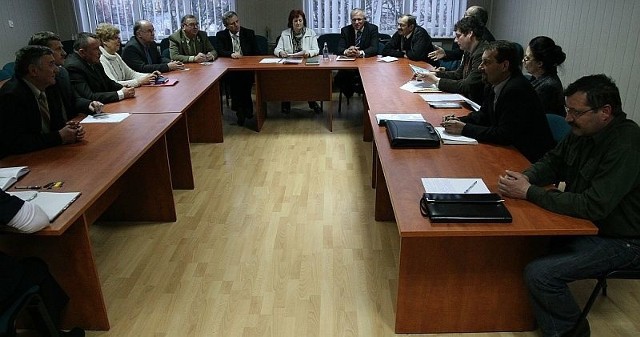 W środę komisje oświaty Rady Miejskiej w Rudniku nad Sanem oraz Rady Powiatu Niżańskiego wspólnie debatowały o tegorocznym naborze do rudnickich szkół średnich.