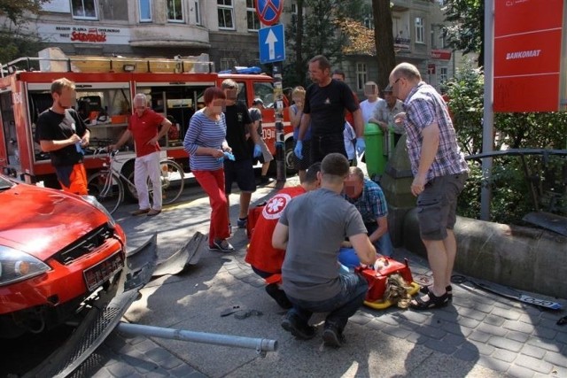 Do wypadku doszło dziś tuż po godzinie 11.00 na skrzyżowaniu ulic Damrota i Kołłątaja w Opolu.