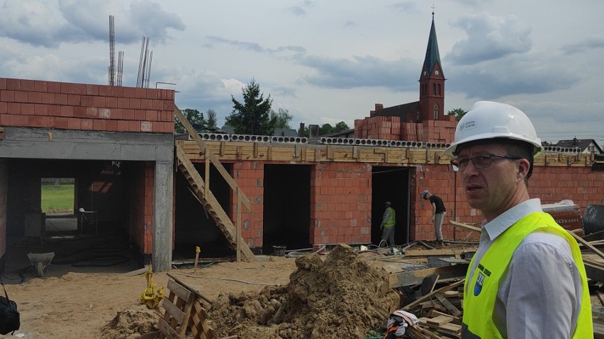 Nowy budynek przedszkola i żłobka w Łęgu. Inwestycja za ponad 10 mln zł | ZDJĘCIA, WIDEO
