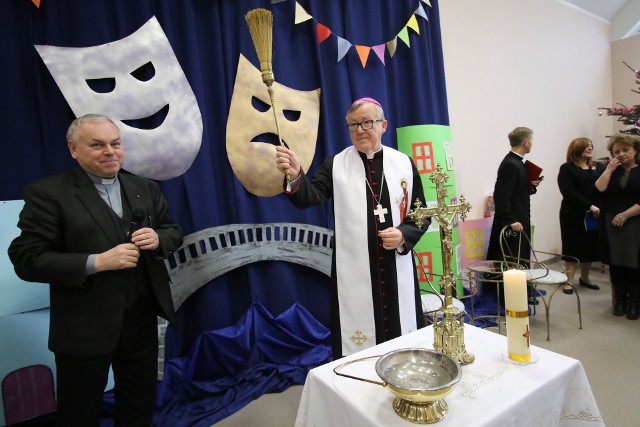 Ośrodek w nowej odsłonie poświęcił biskup pomocniczy diecezji kieleckiej Andrzej Kaleta.