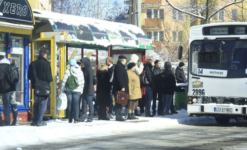 Sylwester w Lublinie: więcej autobusów, gorzej z taksówkami