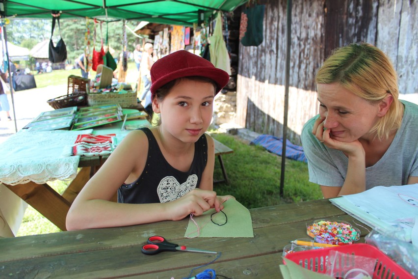 Wygiełzów. Tysiące osób odwiedziły skansen w ramach Festiwalu Etnomania [ZDJĘCIA]